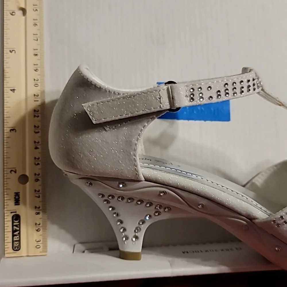 Dream Pairs fabric type
